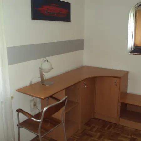 Zore Ungar Apartment *