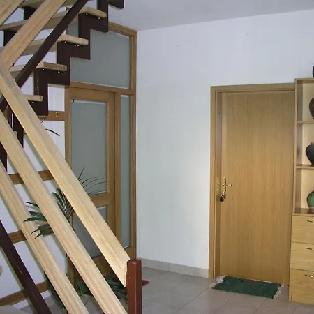 Zore Ungar Apartment Rogatec